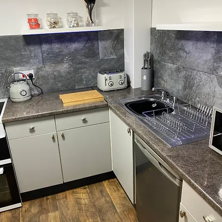 Apartment The Lair *