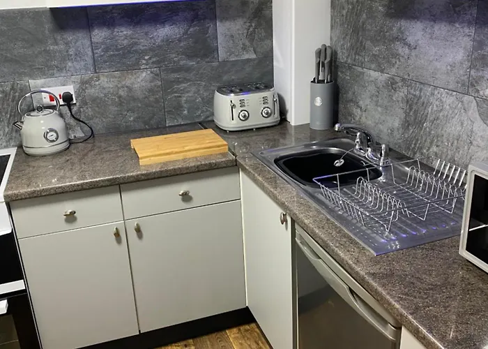 アパート The Lair *